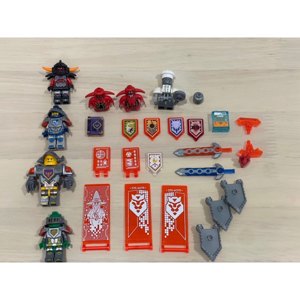 【售】經典絕版 LEGO 70317 未來騎士團 - 移動城堡 (The Fortrex)-細節圖2