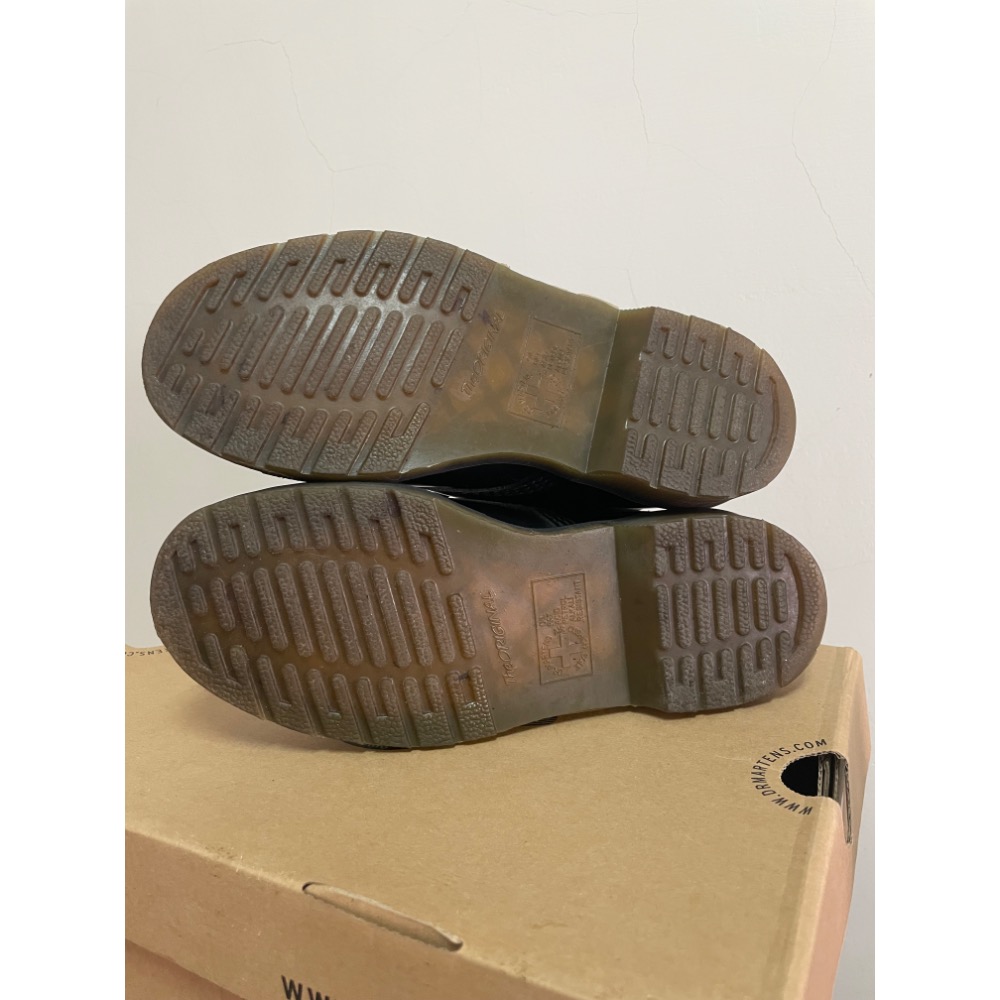 Dr.Martens馬汀6孔短靴 中性 休閒鞋 UK4-細節圖5