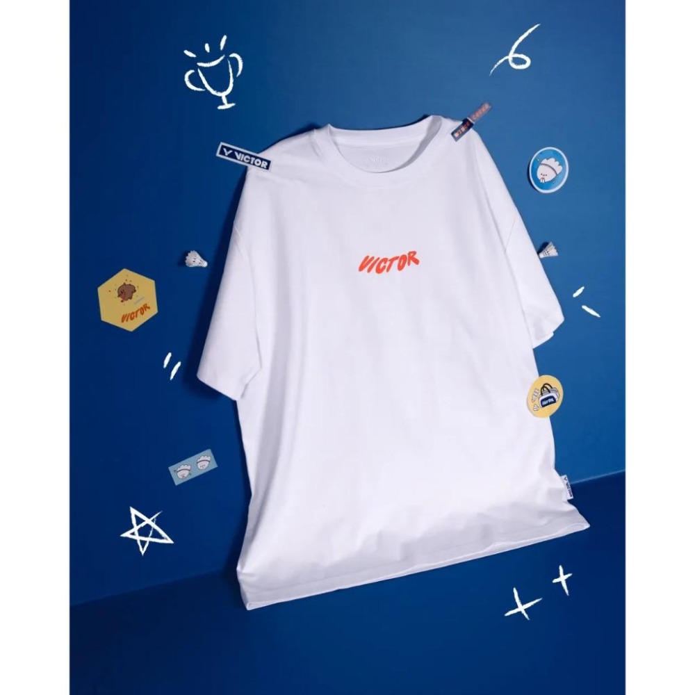 丘林體育Chilling | VICTOR 球衣 | T-2601WAC 吉祥物系列針織 T-shirt | 中性 限量-細節圖3