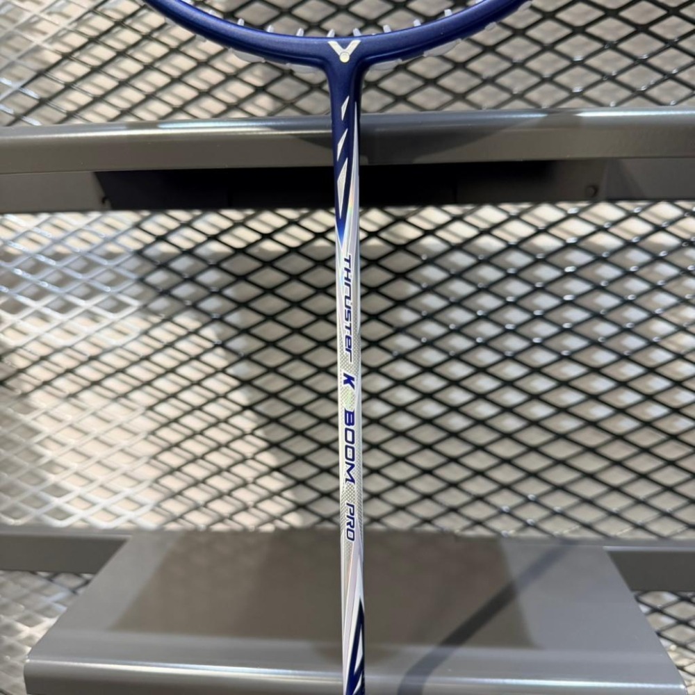 丘林體育Chilling | VICTOR羽球拍 | TK-BOOM PRO | THRUSTER | 高CP值 攻擊拍-細節圖3