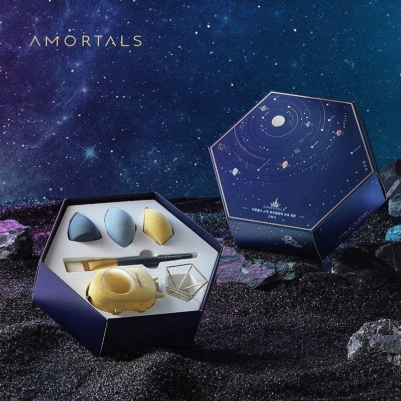 AMORTALS 爾木萄美妝蛋 氣墊粉撲粉底專用 不吃粉 美妝蛋彩妝海綿套裝 星球套盒 (折價卷+免運)-細節圖2