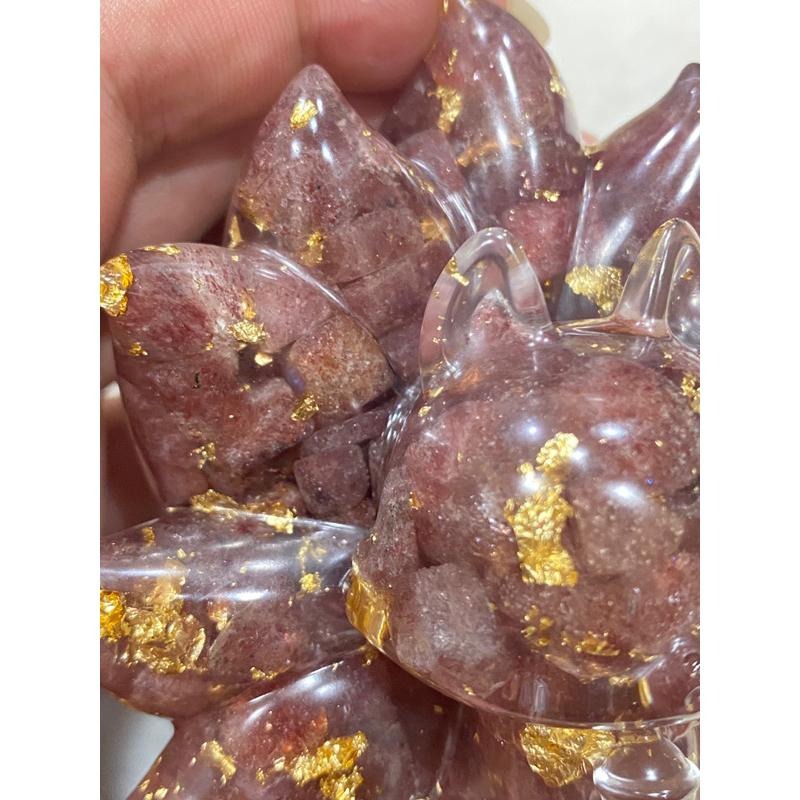【緣分蜜桃光】大器手作草莓晶九尾狐奧根能量塔：純手工灌注璀璨金箔，強效增人緣、招桃花，守護甜蜜幸福磁場。-細節圖7