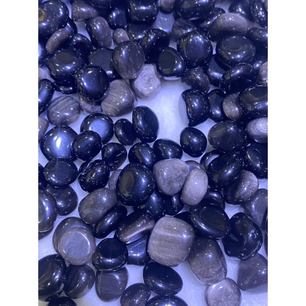 【銀光守護 ‧ 銀曜石滾石】100g 能量碎礦，閃耀神祕銀眼光芒，提升空間氣場、避邪擋煞，妝點居家氛圍的質感之選！-細節圖3