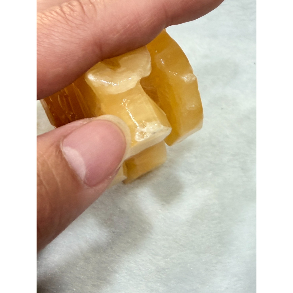 【限時惜售】精雕黃玉飛天貔貅一對｜強力招財・事業起飛｜福利品大清倉（比買碎石更划算！）-細節圖6