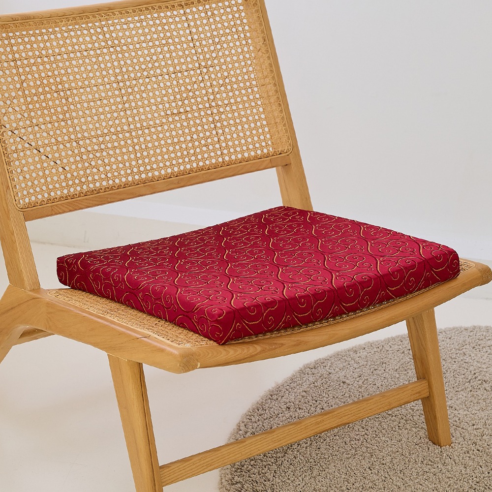 【金大器】奢華宮廷刺繡緹花坐墊 54x56x5cm 記憶坐墊 沙發實木椅墊 日式坐墊 榻榻米 木椅專用靠墊 椅墊-規格圖1