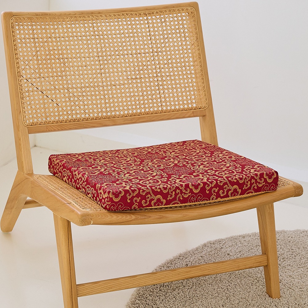 【金大器】奢華宮廷刺繡緹花坐墊 54x56x5cm 記憶坐墊 沙發實木椅墊 日式坐墊 榻榻米 木椅專用靠墊 椅墊-規格圖1