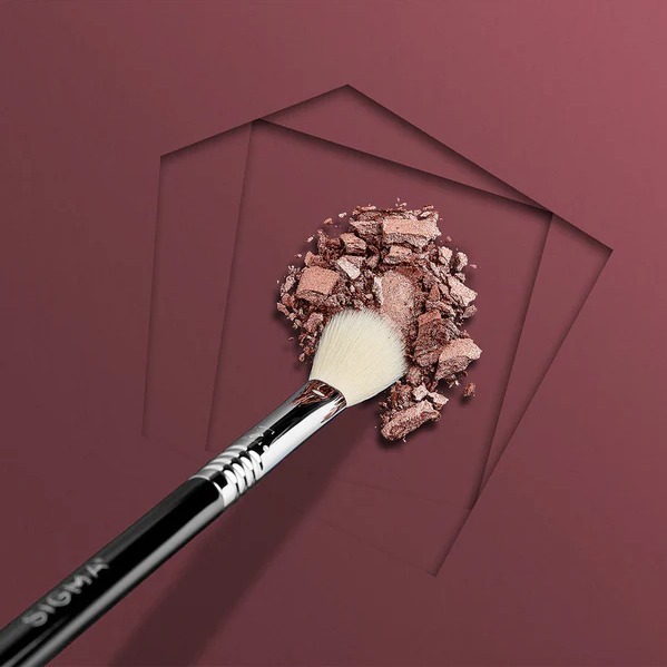 【愛來客】☆美國Sigma官方授權經銷商☆  E25 Max-加大版暈染眼影刷 Blending Brush-細節圖3