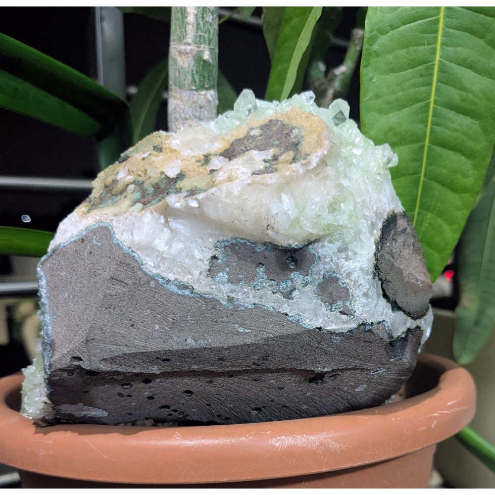 湖北綠魚眼石共生原礦擺件 1.5kg 晶體密集 收藏擺設-細節圖5