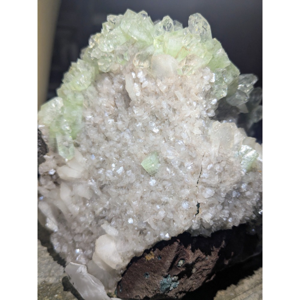 湖北綠魚眼石共生原礦擺件 1.5kg 晶體密集 收藏擺設-細節圖8