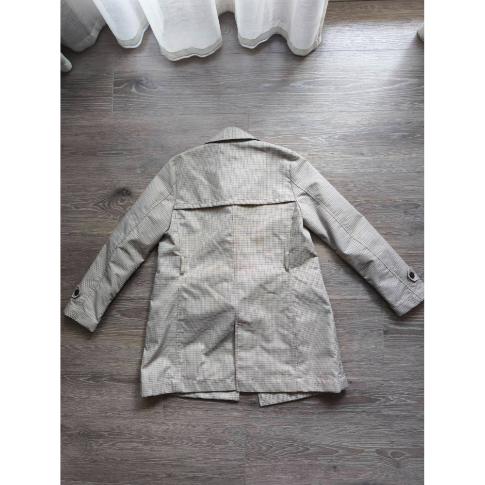 Yuan`s 『 品味生活』~ UNIQLO 短版風衣外套 軍裝大衣 S號 近全新-細節圖3