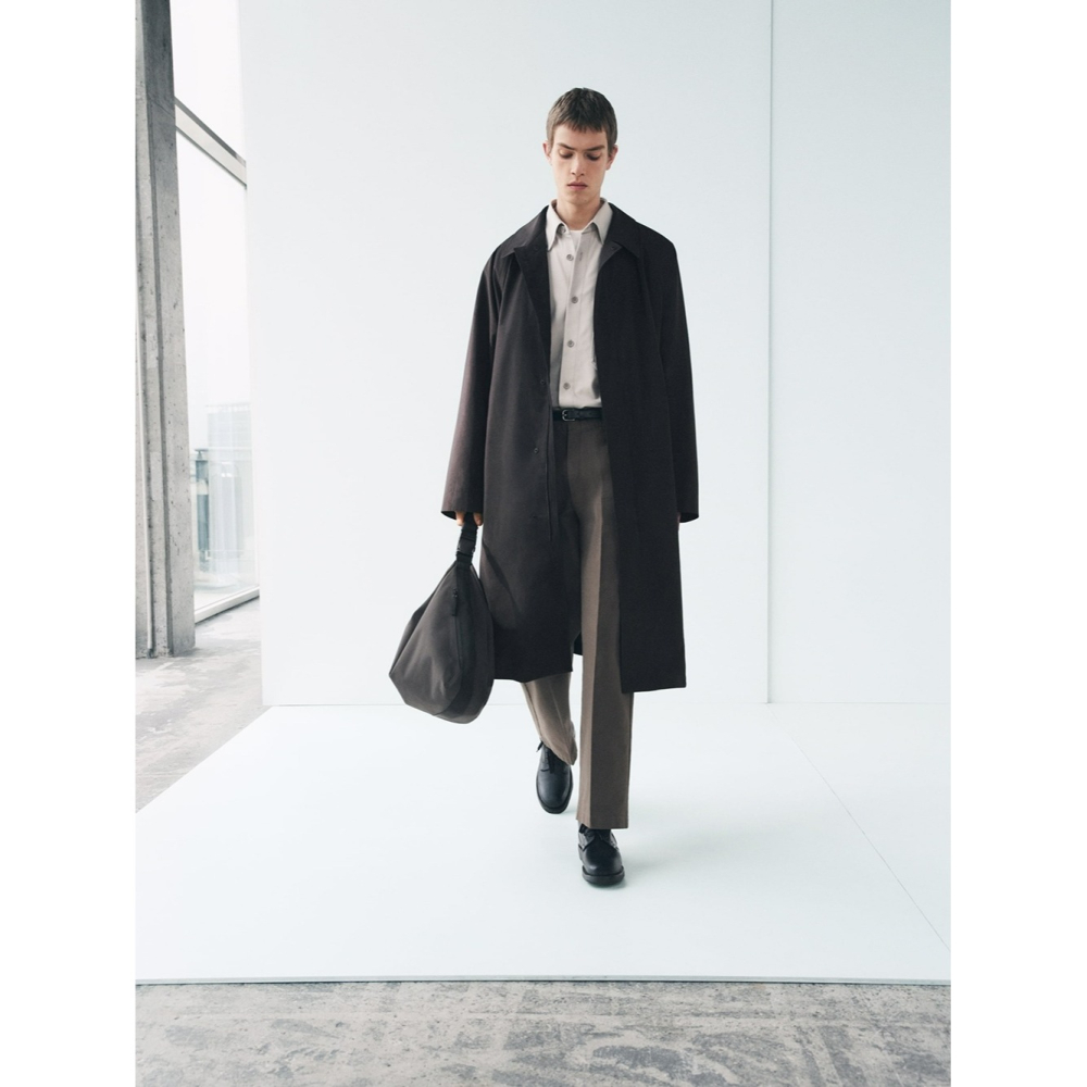 Yuan`s 『 品味生活』~ UNIQLO U系列 LEMAIRE設計聯名 寬版單排釦大衣 M號 高智風 全新-細節圖2