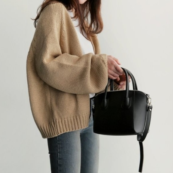 【現貨】P15-韓系慵懶chic短版針織毛衣-細節圖3