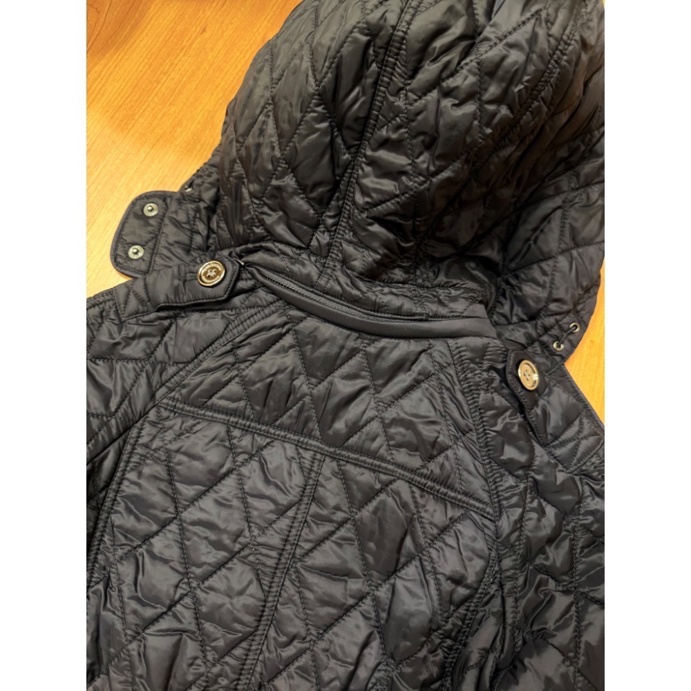 Burberry Children 經典海軍藍縮腰連帽鋪棉絎縫外套 10Y 140cm-細節圖7