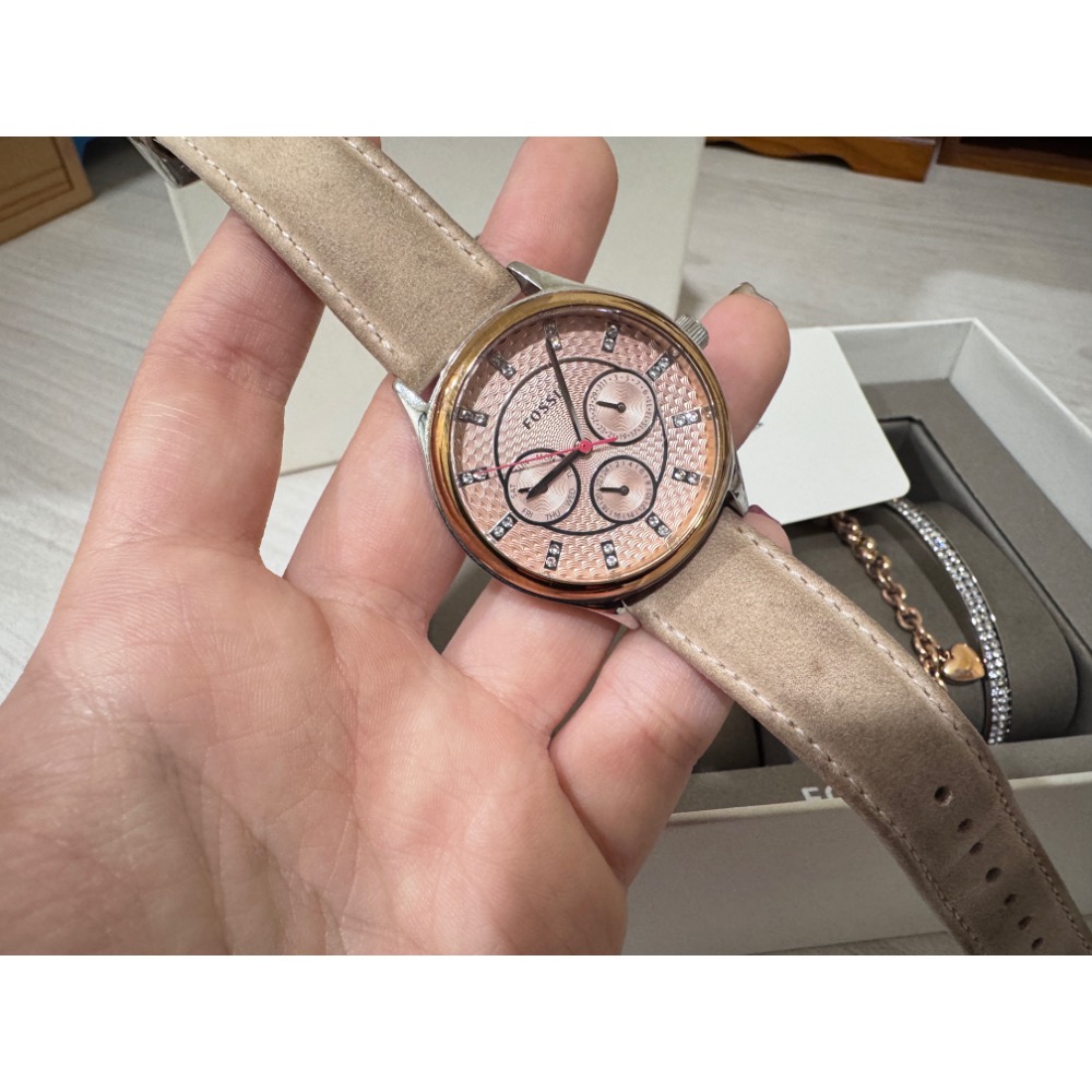 Fossil 三眼錶+手鍊禮盒-細節圖2