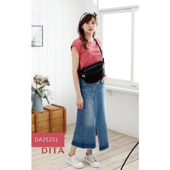 百貨公司專櫃 Dita 綠色字母T-細節圖2