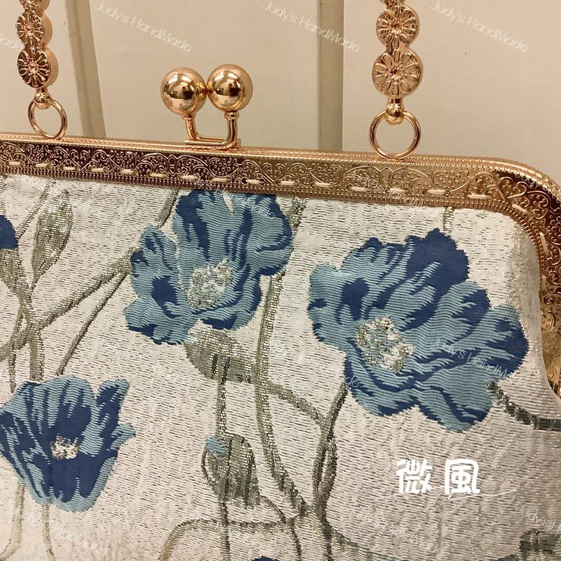 《Judy’s 小舖》微風 手縫口金包附小花提手 送錬條 現貨典雅清新氣質 手機包手提包可斜肩 裙褲好搭配 送禮自用皆宜-細節圖5