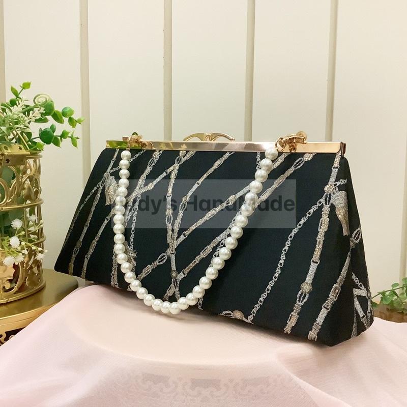 《Judy’s 小舖》南山鎖 加大法棍包口金包 腋下包 送珍珠鍊+o字鍊 現貨手機包手提包斜肩包宴會包ins-細節圖9