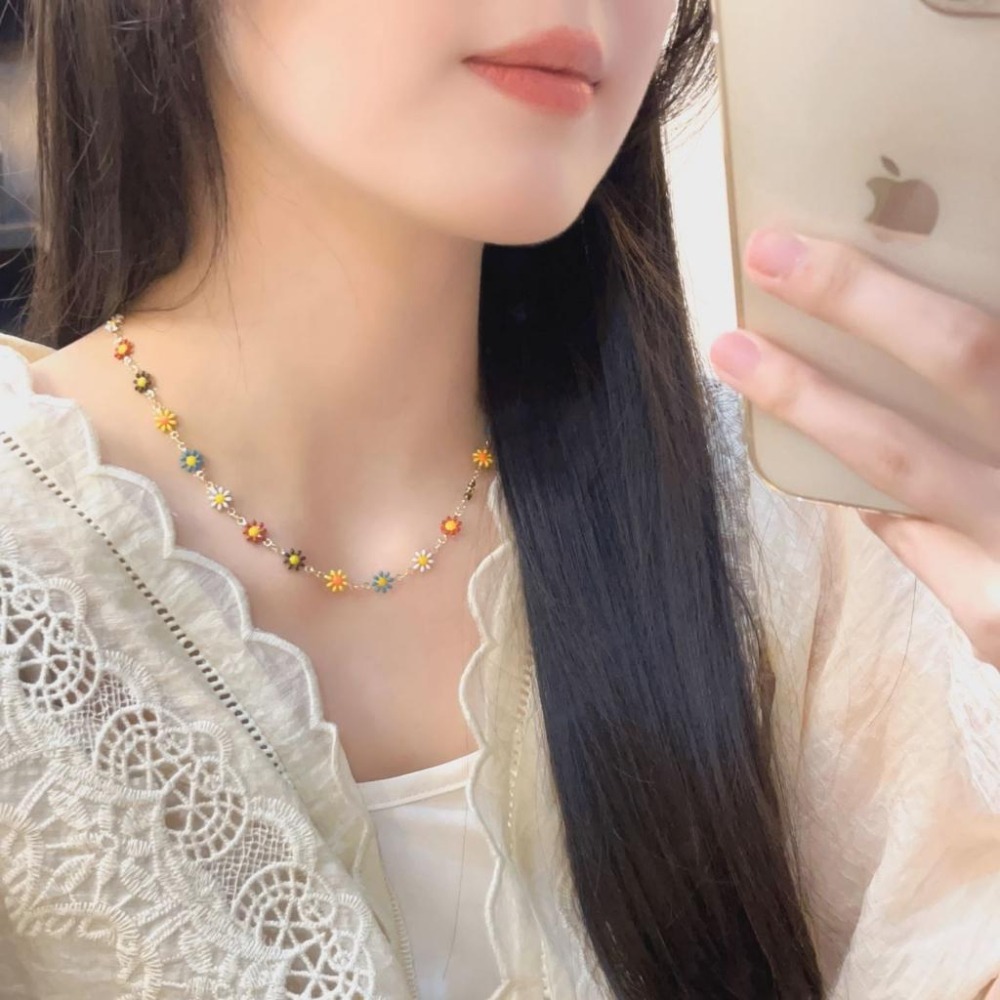 台灣現貨⚇手鍊⚇項鍊⚇彩色女清新雛菊花朵手鏈頸鏈ins風撞色設計鎖骨鏈  Justlikepig就愛豬飾品🐷-細節圖7