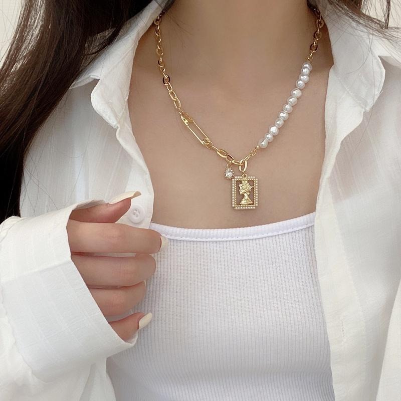 台灣現貨⚇項鍊⚇復古珍珠拼接方牌人像項鍊小眾設計感ins冷淡風別針鎖骨鏈  Justlikepig就愛豬飾品🐷-細節圖7