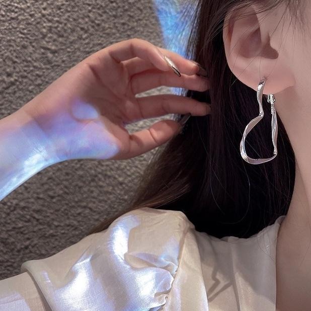 台灣現貨⚇耳針⚇誇張大氣愛心耳環2022年新款獨特設計感高級耳釘女耳圈 無耳洞Justlikepig就愛豬飾品-細節圖7