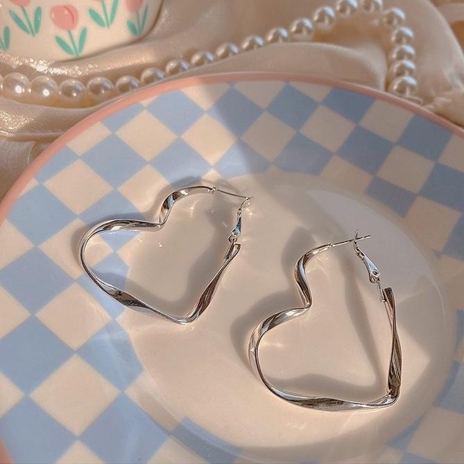台灣現貨⚇耳針⚇誇張大氣愛心耳環2022年新款獨特設計感高級耳釘女耳圈 無耳洞Justlikepig就愛豬飾品-細節圖9
