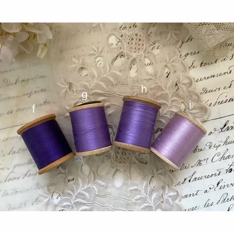 歐美古董 J&P Coats 品牌木線軸縫紉銀灰、綠色・湖水色・紫色系收藏線老件手作素材線軸-細節圖3