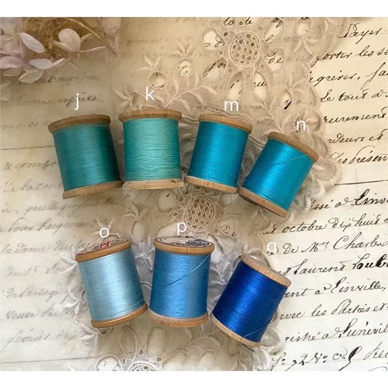歐美古董 J&P Coats 品牌木線軸縫紉銀灰、綠色・湖水色・紫色系收藏線老件手作素材線軸-細節圖4