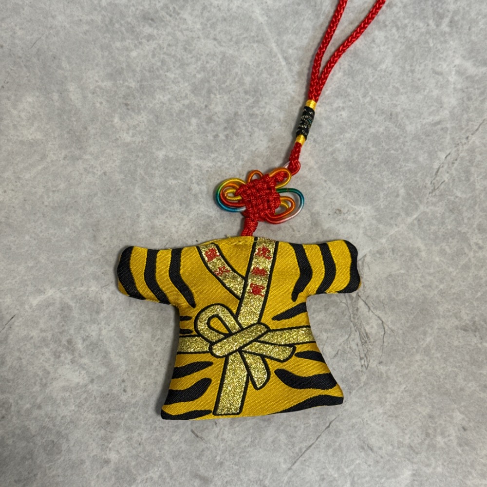 已過爐 北港朝天宮 北港媽祖廟 虎爺神衣香火袋 刺繡護身符 保平安 北港虎爺公 北港虎將軍 虎將軍小神衣香火袋 Q版虎爺-細節圖2