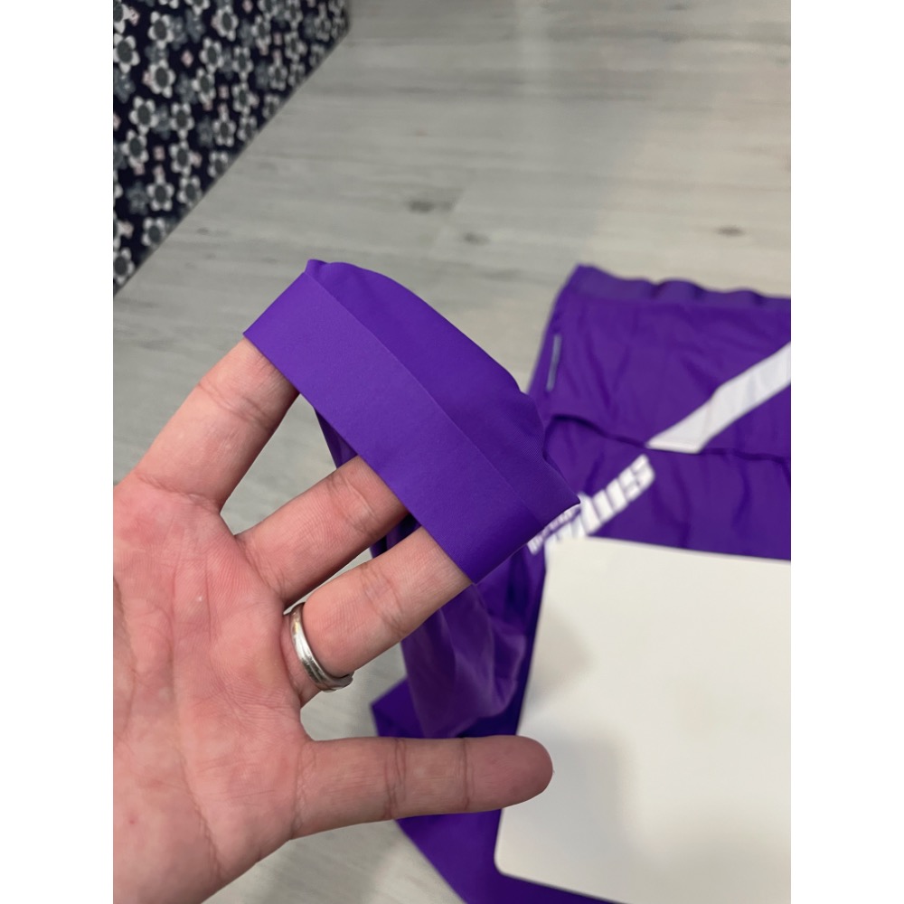 【商品名稱】 ：衝刺兔 男生上衣 全新 尺寸L 【商品價格】：450 【商品地點】：南投埔里 【-細節圖6