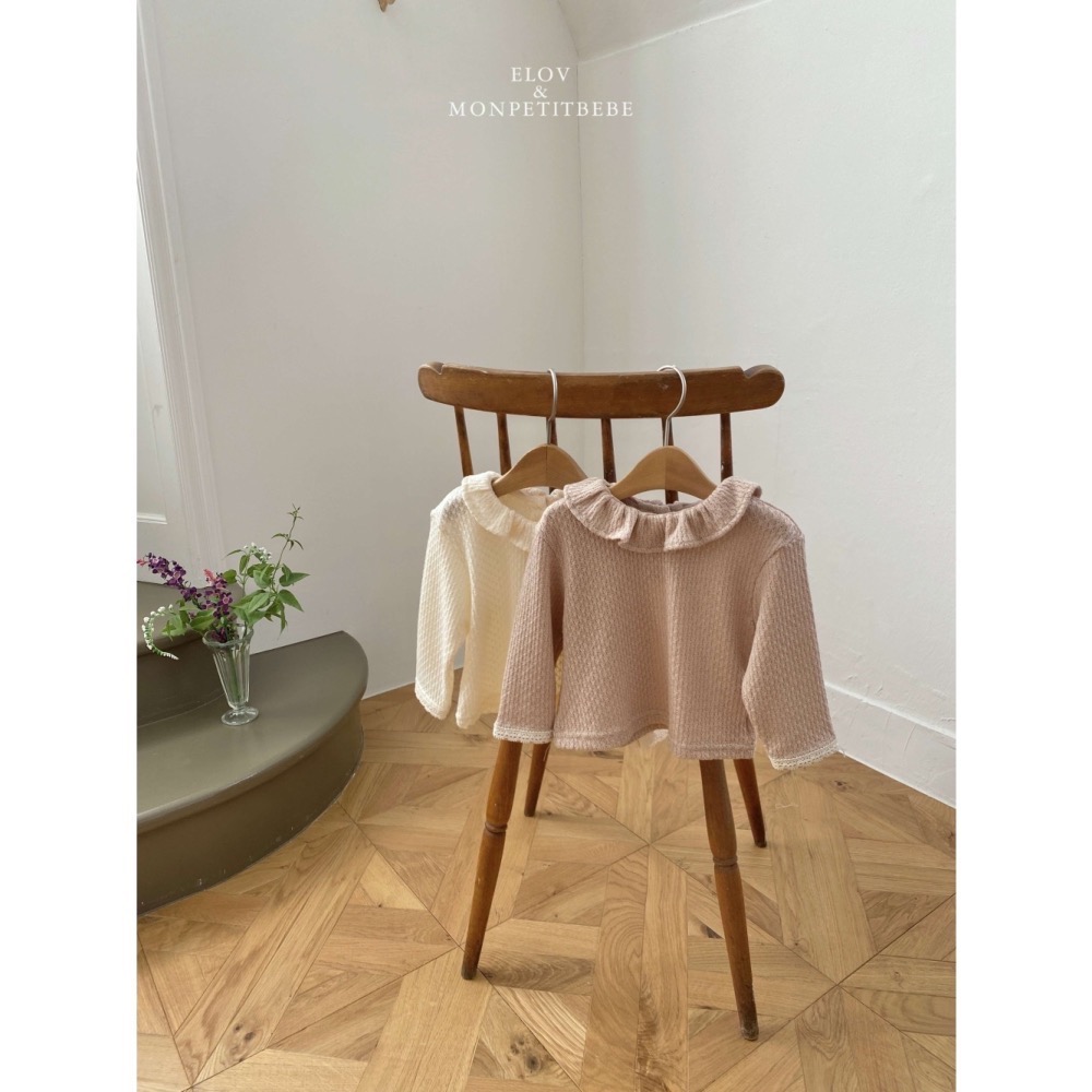 特價 正韓童裝 現貨 韓製 小荷葉領舒適上衣-細節圖6