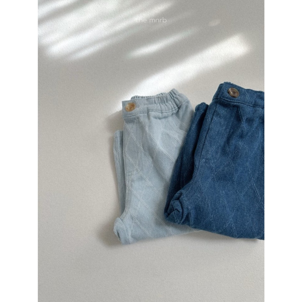 正韓童裝 韓製 mnrb 質感舒適菱格紋牛仔褲-細節圖8