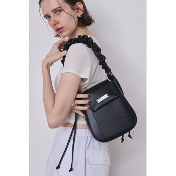 ‎꒰ 日本 un/neu ꒱ؘ 抽皺背帶兩用包-細節圖9