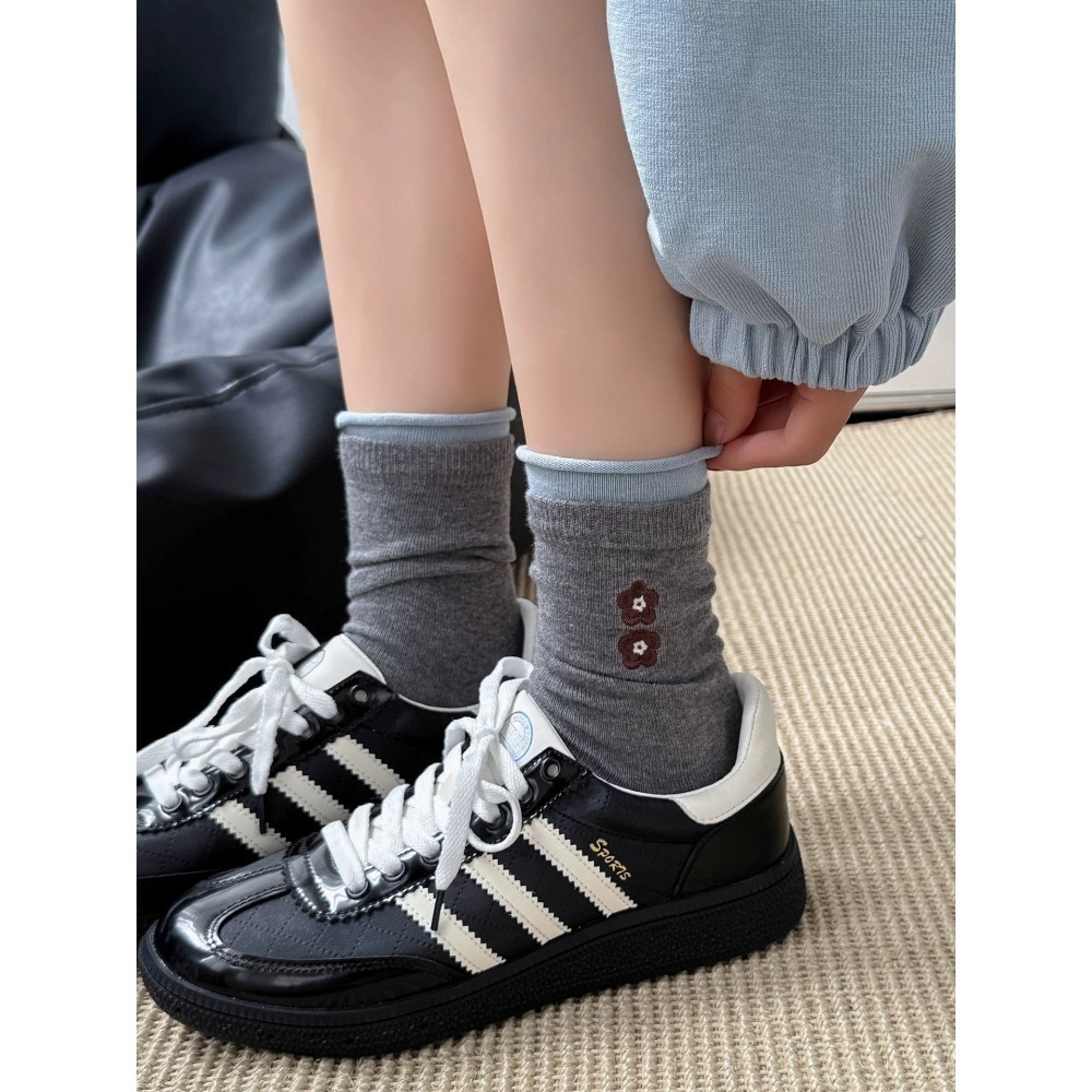 選品 雙層小花刺繡捲邊襪-細節圖3