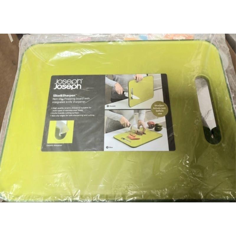 【Joseph Joseph】Slice & Sharpen 砧板+內建磨刀器/尺寸:Large -大-細節圖3