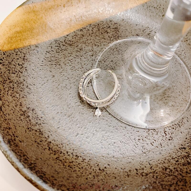 交叉線麻花垂掛鑽S925純銀戒指-細節圖5