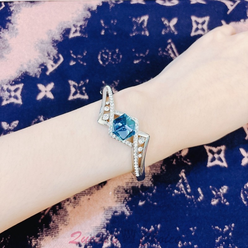 奢華款湖水綠大方塊奧地利水鑽手鍊/手環-細節圖2