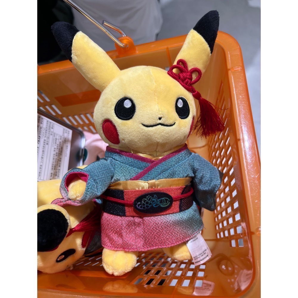 【日本仙台 寶可夢中心】工藝展 和服皮卡丘（限定版）（現貨）-細節圖3
