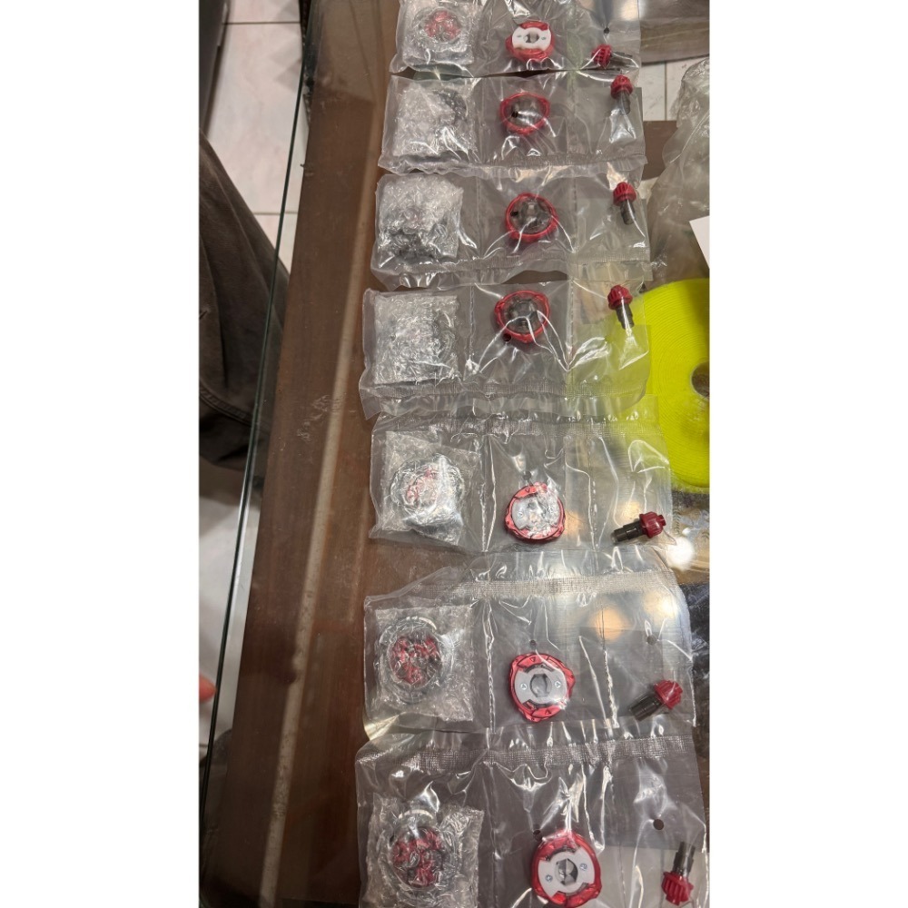 <完售補貨中>日版紅色空力天馬 全新 整顆 上蓋拆檢重量-細節圖2