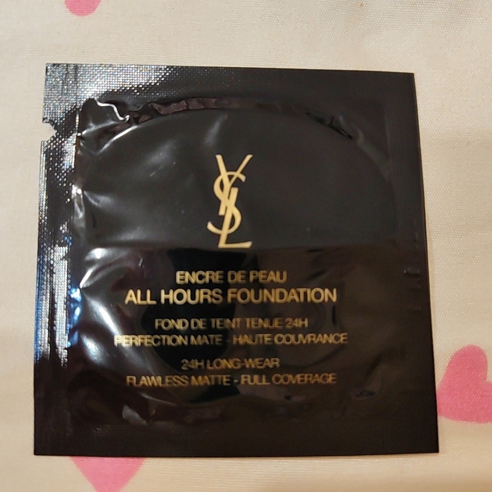 YSL 聖羅蘭 恆久完美無瑕 粉底液 SPF20 PA+++ B20 IVORY & B40 SAND 1ml 2個色號-細節圖10