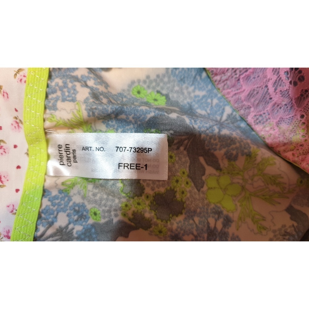 內褲 FREE 是均碼尺寸(當初專櫃就只有賣一個尺寸, 無分S, M, L , XL ..