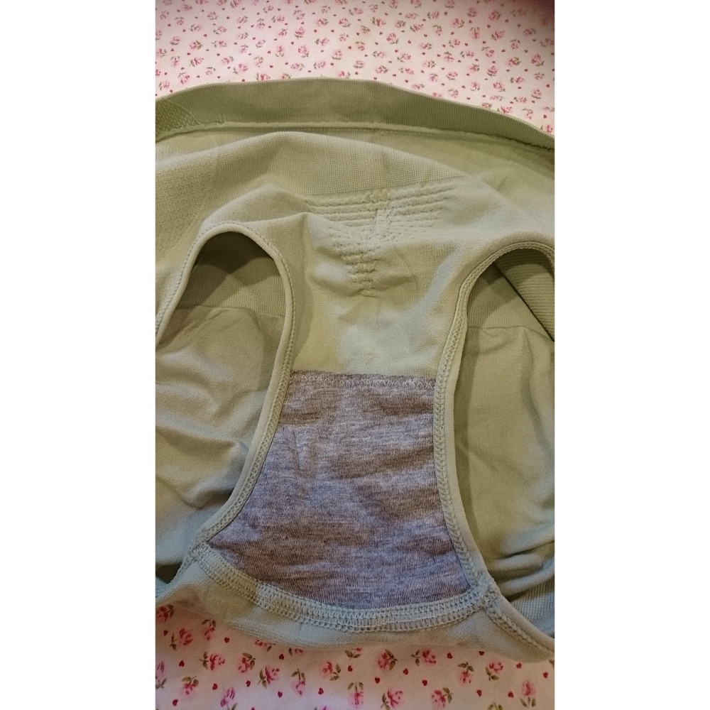 全新品 綠色 中腰 收腹 無痕 提臀塑形 石墨烯 抗菌 純棉 三角內褲 束褲 (適合L號穿) 臀部凸設計 綠色及灰色-細節圖4