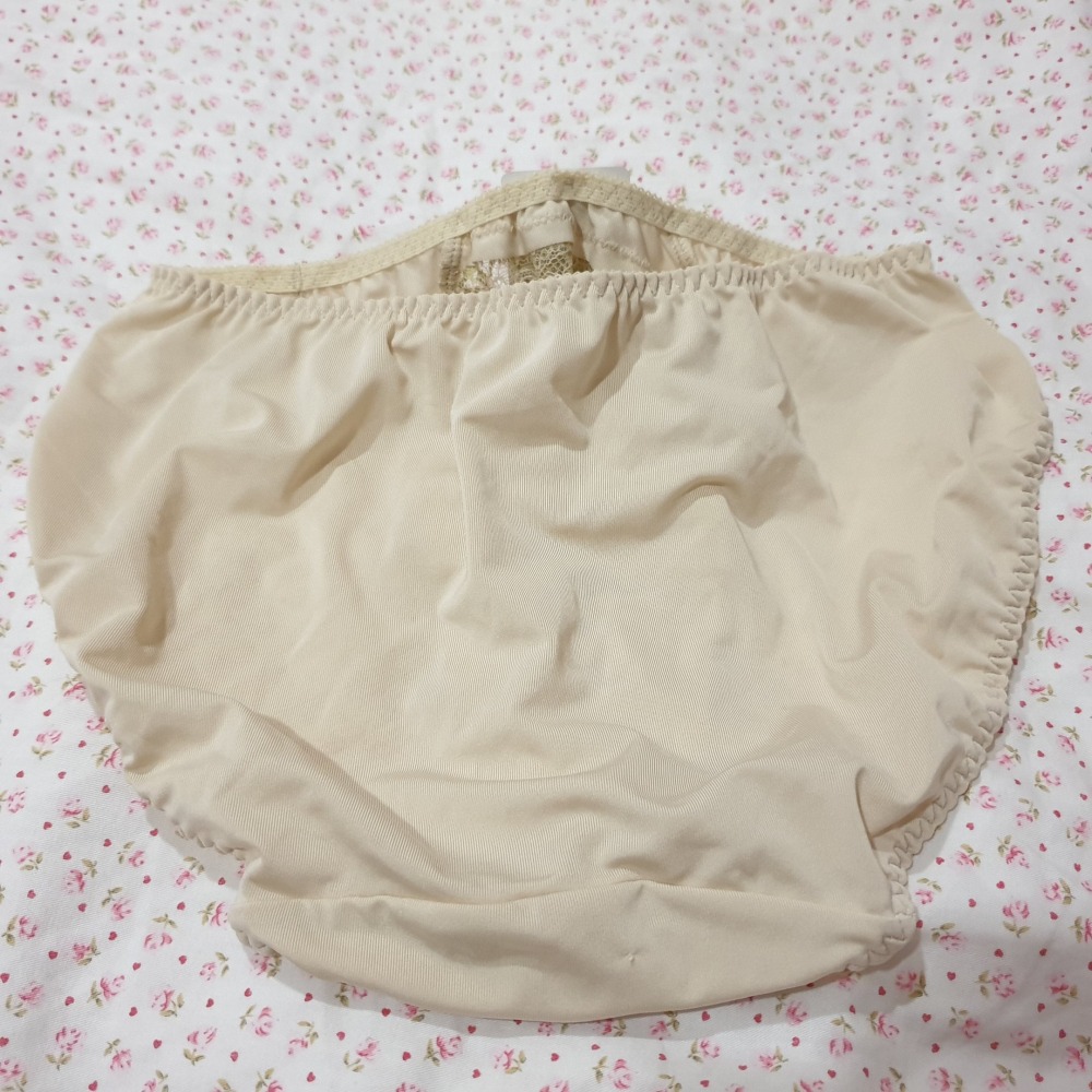 全新品 SWEAR 思薇爾 米色 黃色 淡黃色 蕾絲 三角內褲 (尺寸 L號)-細節圖8