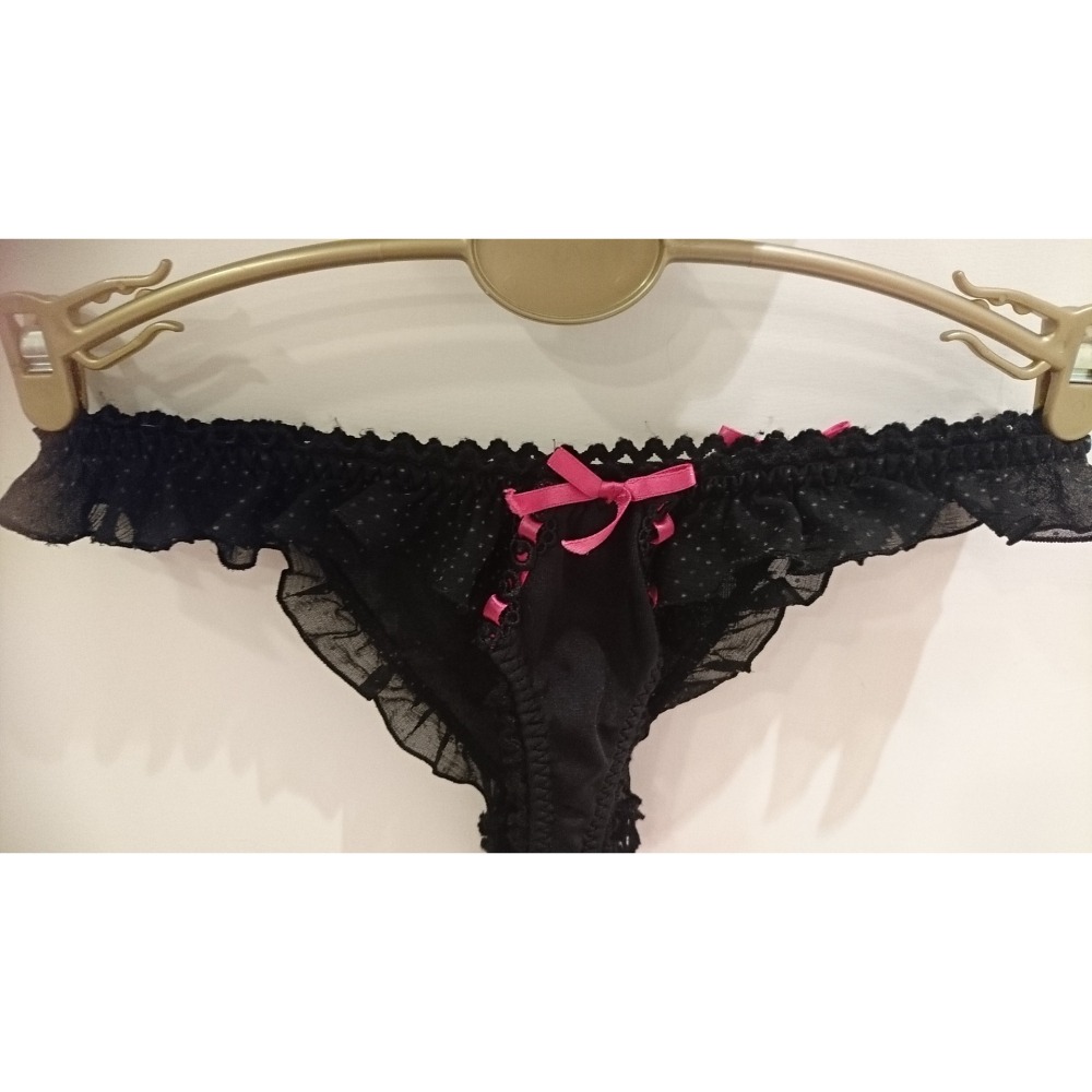 日本製造 Himico 桃紅色 精緻 玫瑰 刺繡 圖騰 黑色 丁字褲 背後有蝴蝶結造型 M號 內褲-細節圖11