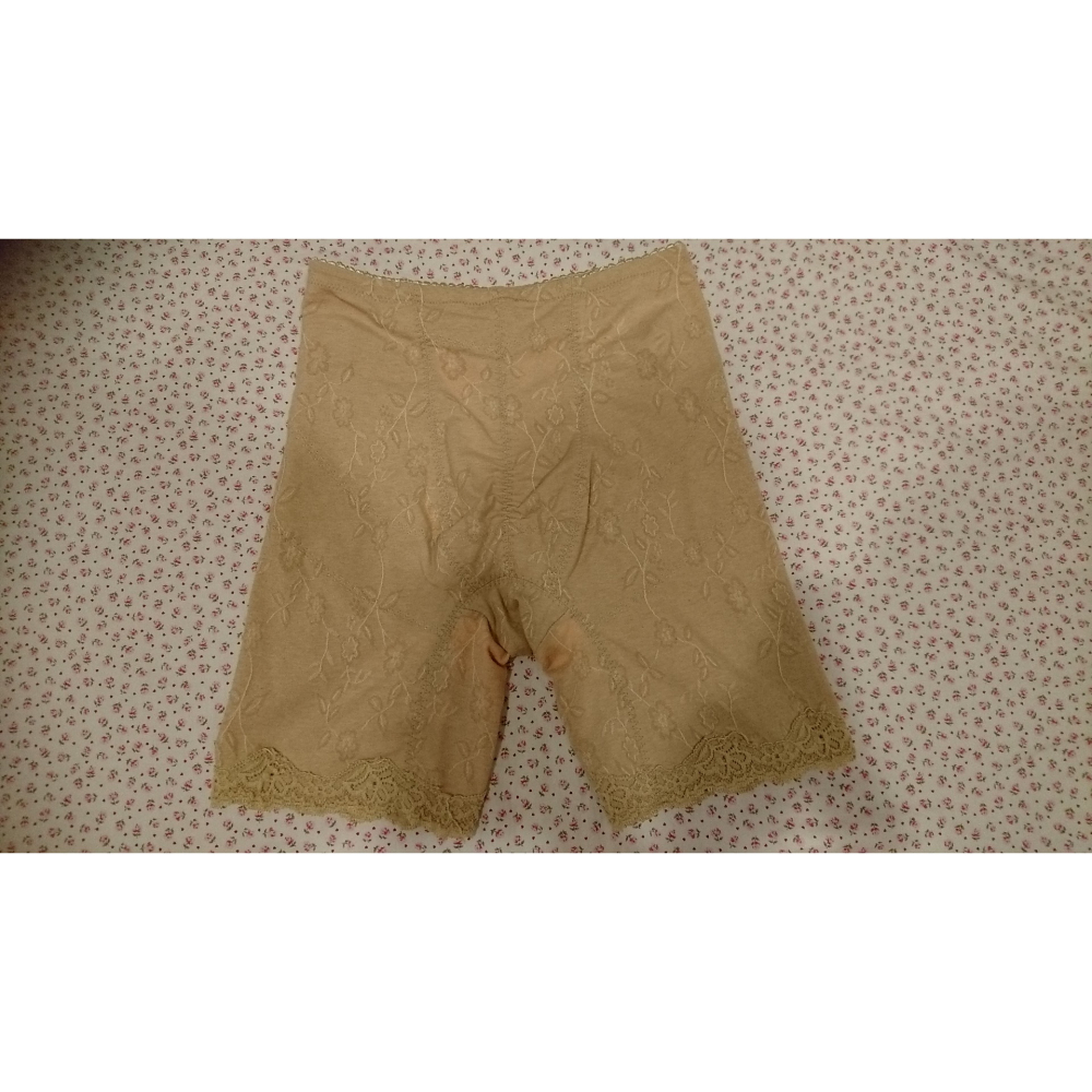 IDEAL BODY 膚色 高腰 收腹 束褲 四角內褲 彈性很大 L號 香港製造 塑身衣品牌-細節圖8