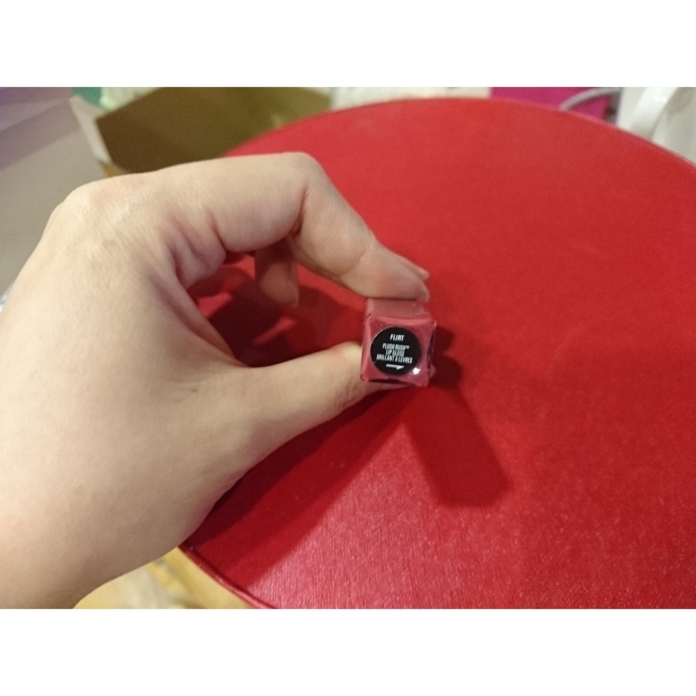 英國倫敦品牌 BUTTER LONDON 豐吻艷色唇蜜 3.36ml 二手 (色號: flirt 賣弄風騷)無毒健康唇膏-細節圖6