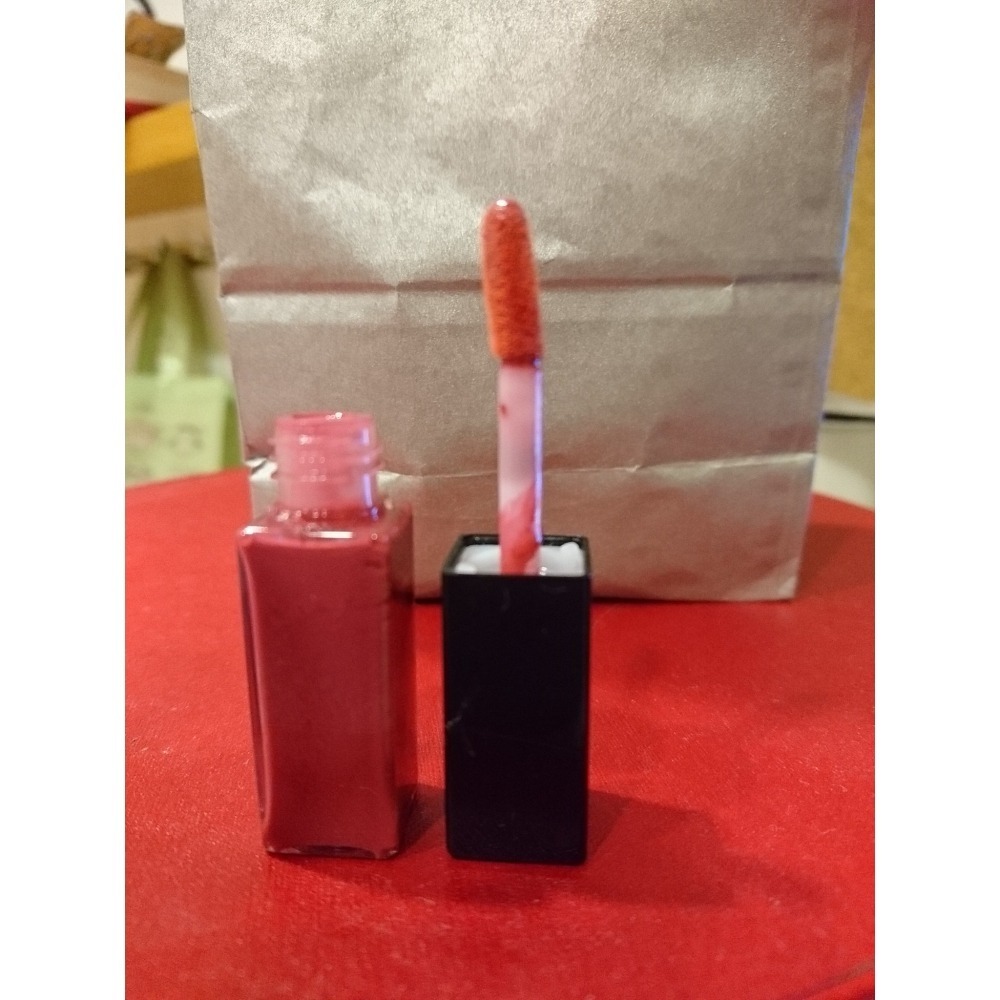 英國倫敦品牌 BUTTER LONDON 豐吻艷色唇蜜 3.36ml 二手 (色號: flirt 賣弄風騷)無毒健康唇膏-細節圖9