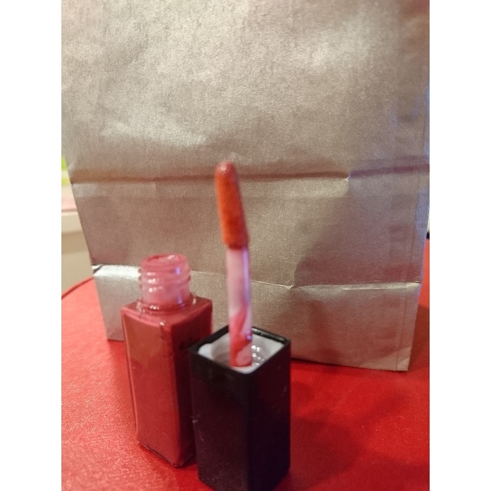 英國倫敦品牌 BUTTER LONDON 豐吻艷色唇蜜 3.36ml 二手 (色號: flirt 賣弄風騷)無毒健康唇膏-細節圖10