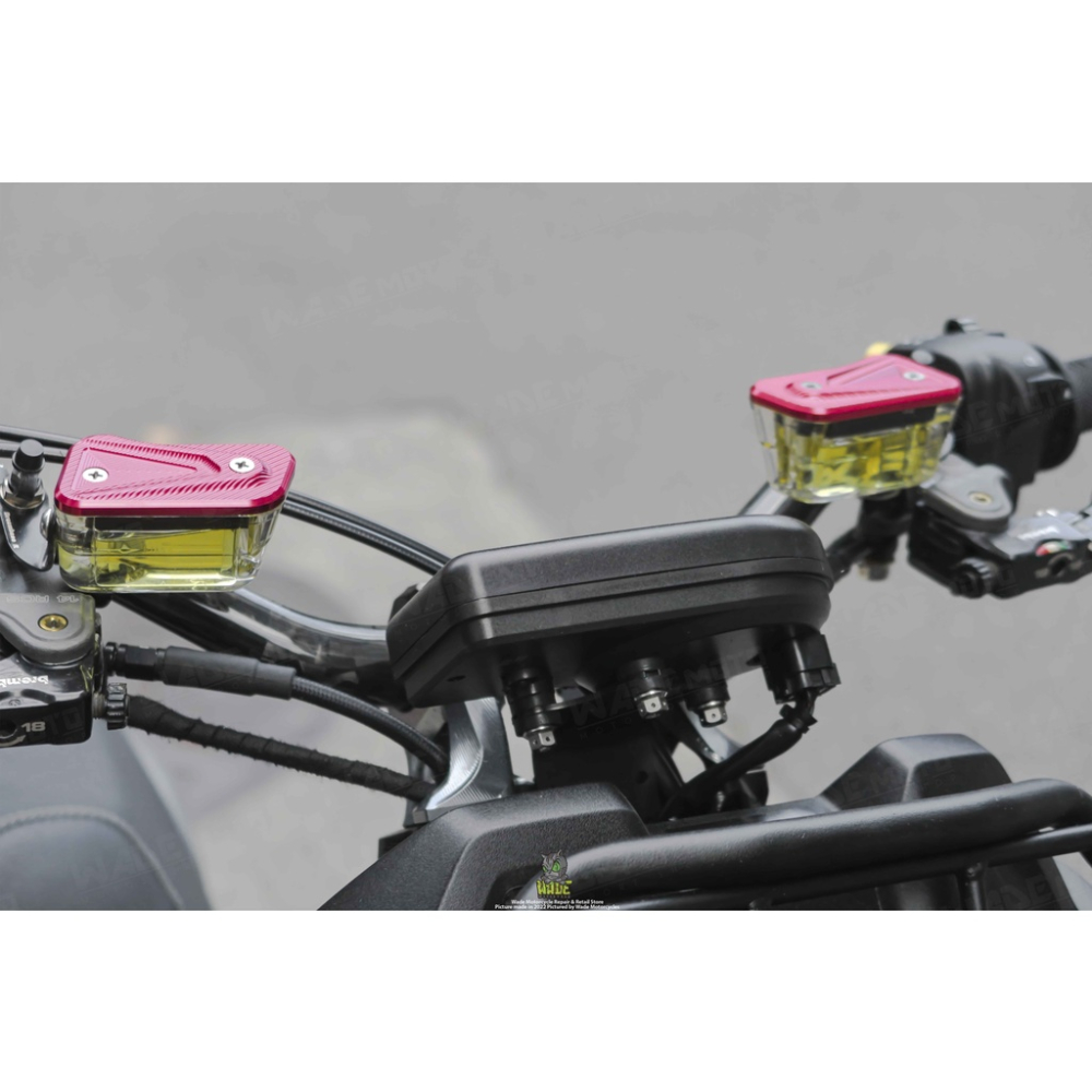 韋德機車精品 承旭 RCS 水族箱油杯 煞車油杯 一體式水族箱油杯 油缸 油杯 透明油杯 適用 RCS 銨科-細節圖2