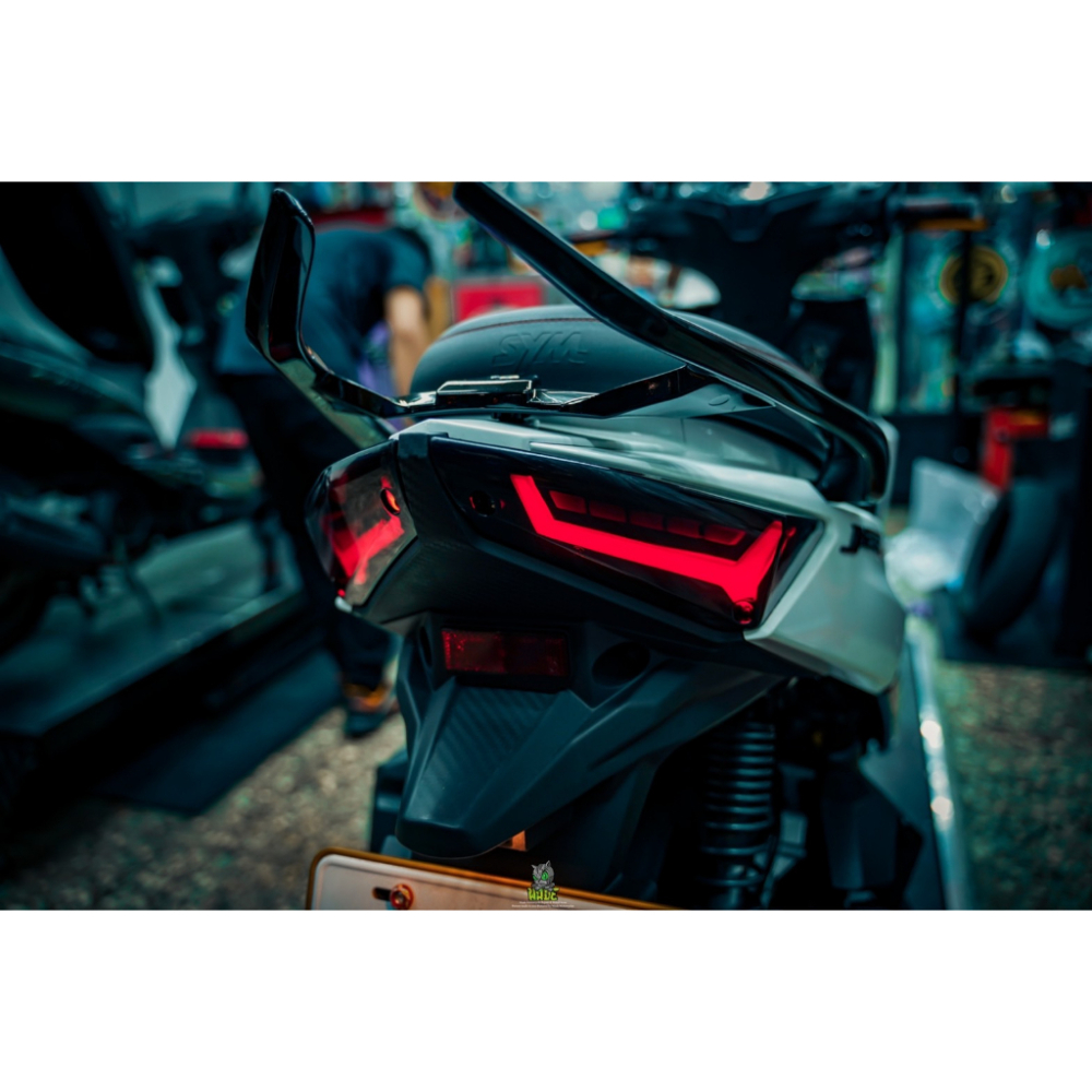 韋德機車精品  艾普光 JETS A6 尾燈 流水式方向燈 改裝尾燈 導光 依序式 跑馬 適用 jets sr sl-細節圖5