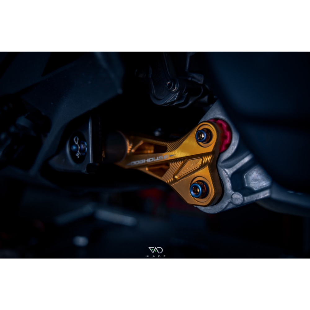 【勿下單】韋德機車精品 惡搞手工廠 B8R 戰機進氣壩 引擎吊架 鋁合金吊架 適用 六代戰 水冷BWS FORCE2.0-細節圖3